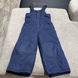 Children's snow bibs. Very warm!